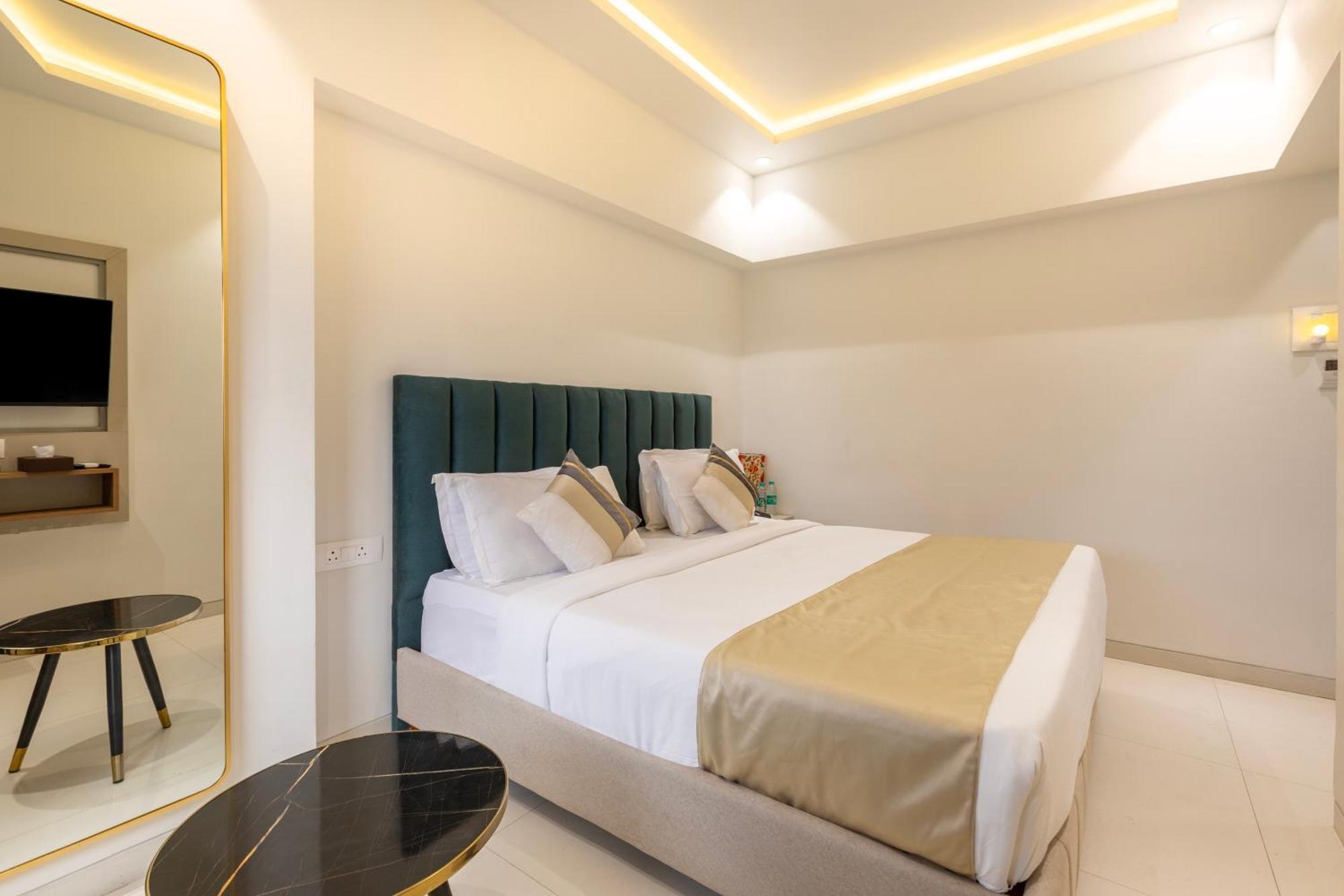 מומביי The Orion Premium Suites מראה חיצוני תמונה