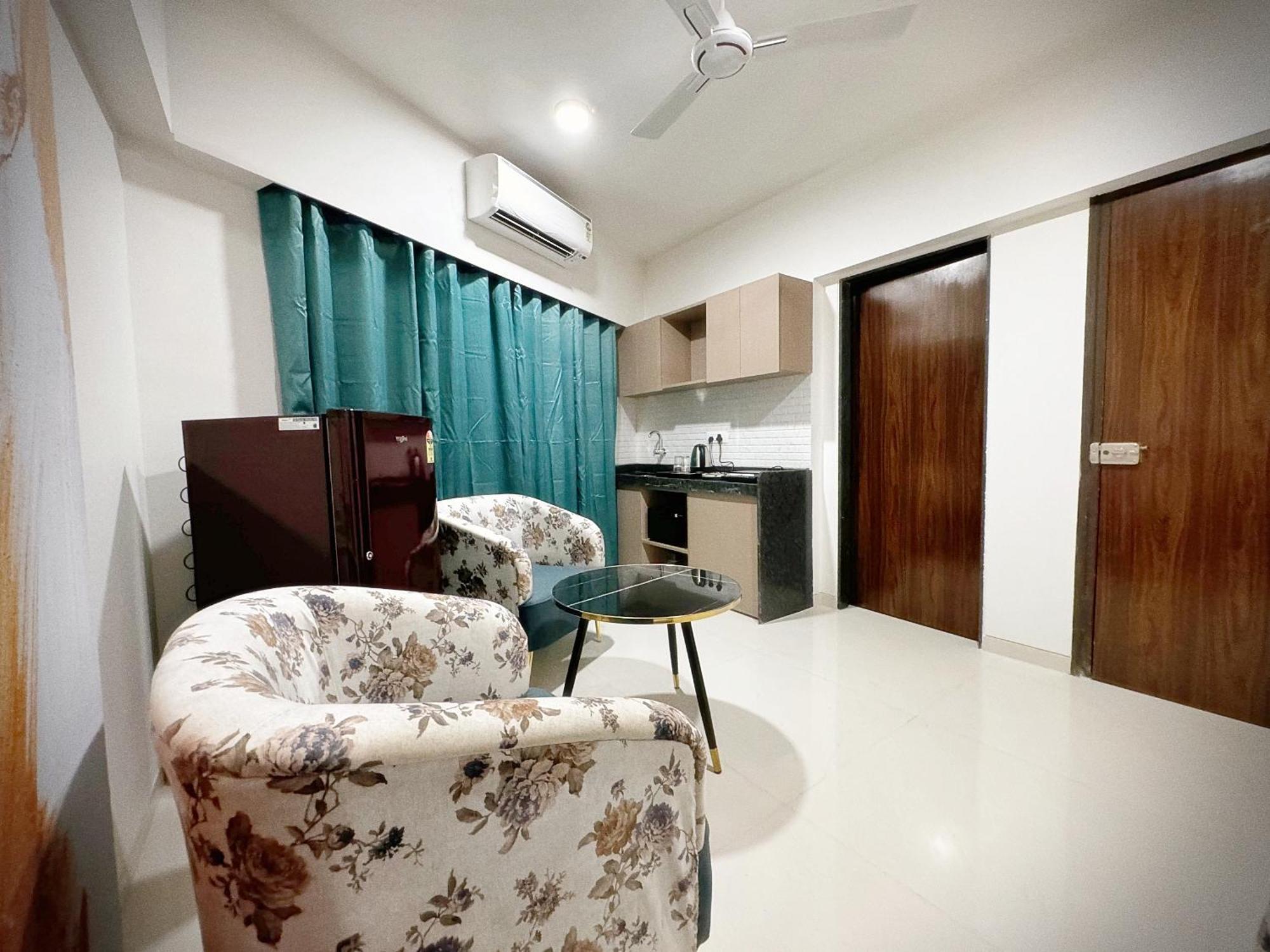 מומביי The Orion Premium Suites מראה חיצוני תמונה
