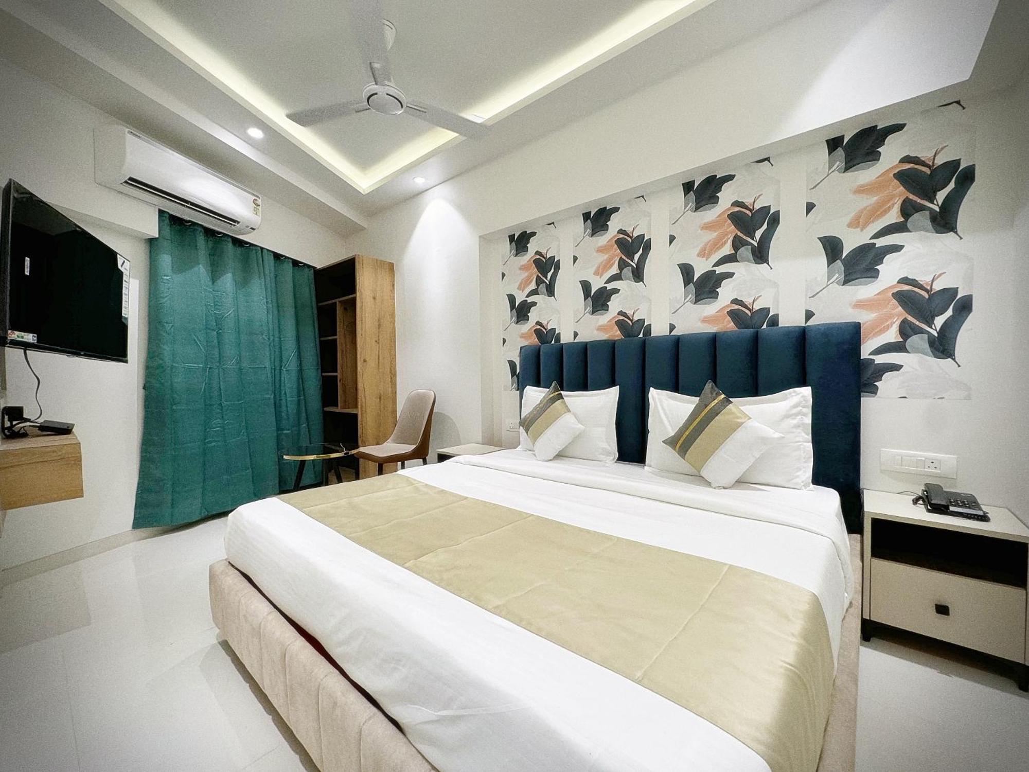 מומביי The Orion Premium Suites מראה חיצוני תמונה