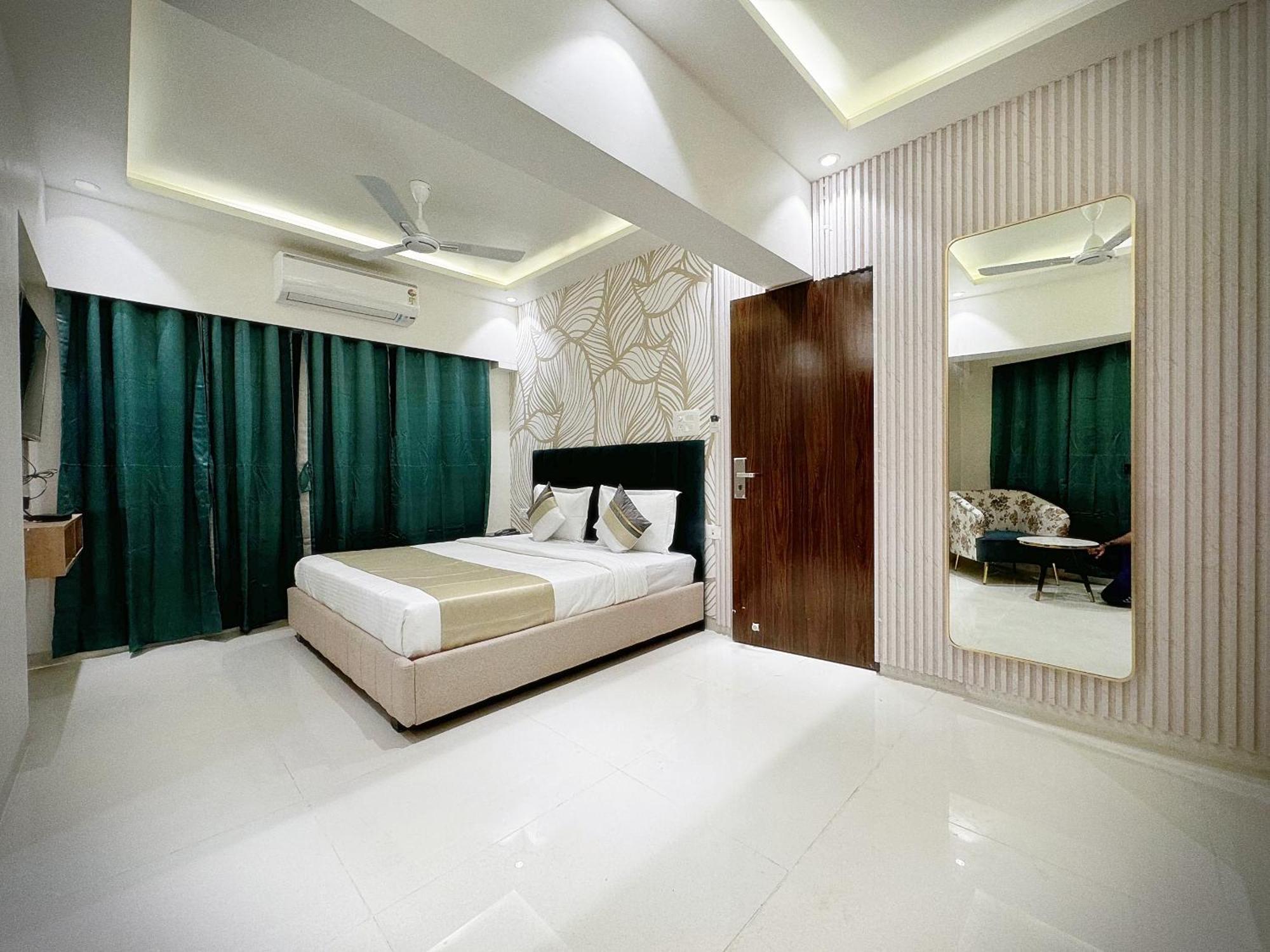 מומביי The Orion Premium Suites מראה חיצוני תמונה